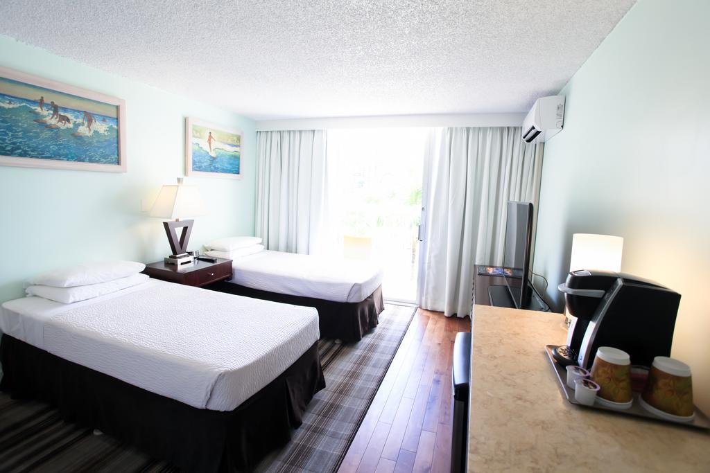 Waikiki Gateway Hotel Гонолулу Экстерьер фото