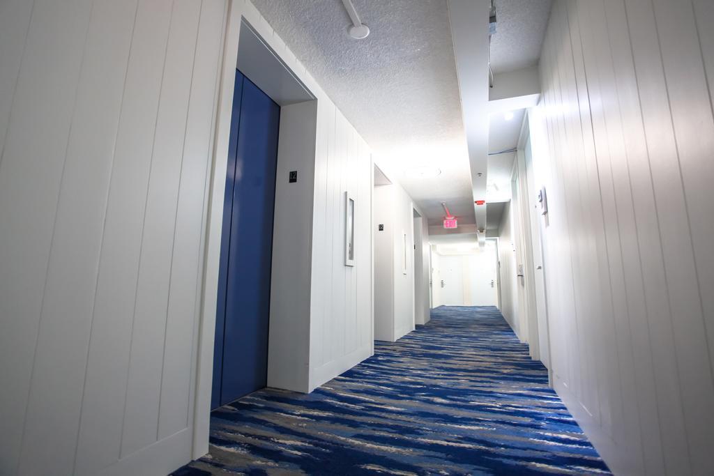 Waikiki Gateway Hotel Гонолулу Экстерьер фото